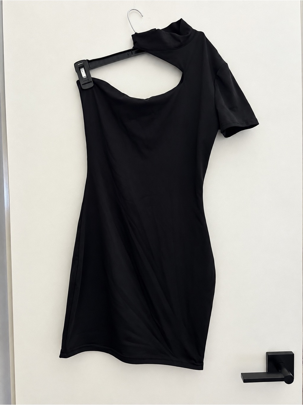 Black One-Shoulder Short Sleeve Dress